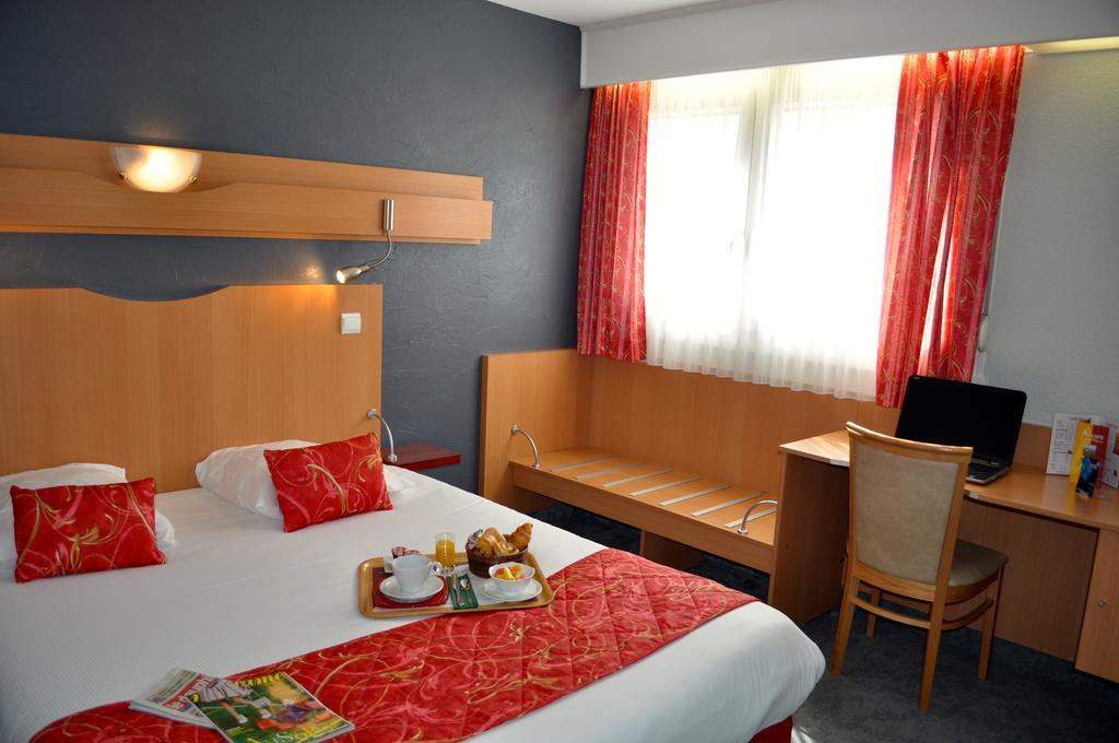 Hotel Atalante Annemasse Zimmer foto